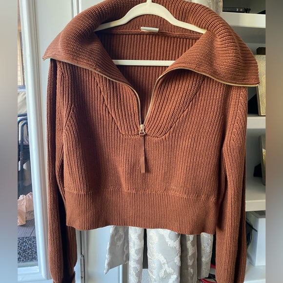 Varley Sweaters - VARLEY MENTONE KNIT SWEATSHIRT small